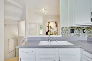 142 Pacchetti Way, Mountain View, CA 94040 - Photo 18