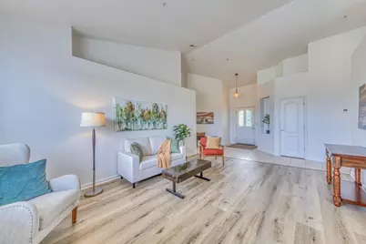 18223 Viewcrest Ln, Salinas, CA 93908 - Photo 10