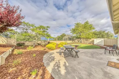 18223 Viewcrest Ln, Salinas, CA 93908 - Photo 14
