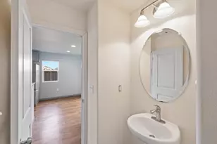 12805 Rogge Village Loop, Salinas, CA 93906 - Photo 10