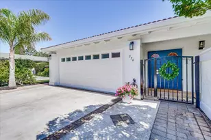 556 Seahorse Ln, Redwood City, CA 94065 - Photo 4