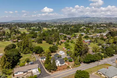 2212 Magnolia Ave, Petaluma, CA 94952 - Photo 82