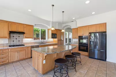 881 Trestle Pt, Lathrop, CA 95330 - Photo 8