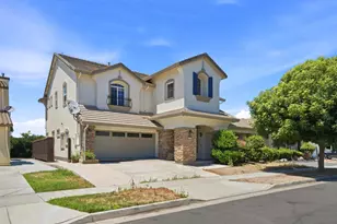 881 Trestle Point, Lathrop, CA 95330 - Photo 2