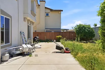 881 Trestle Pt, Lathrop, CA 95330 - Photo 38
