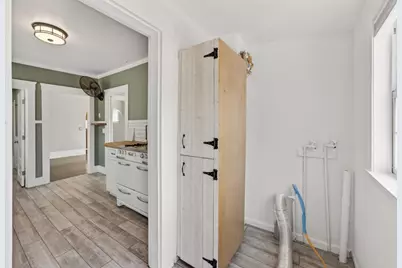 6677 Brann St, Oakland, CA 94605 - Photo 12