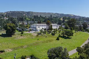 6677 Brann St, Oakland, CA 94605 - Photo 24