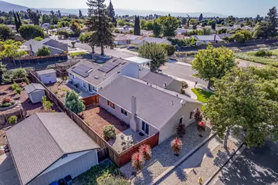 528 Edelweiss Dr, San Jose, CA 95136 - Photo 32