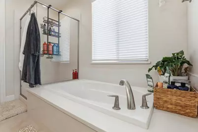 1097 Sunridge Dr, Hollister, CA 95023 - Photo 24