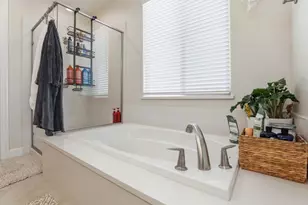 1097 Sunridge Dr, Hollister, CA 95023 - Photo 24