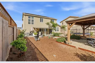 1097 Sunridge Dr, Hollister, CA 95023 - Photo 42