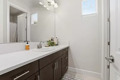 1097 Sunridge Dr, Hollister, CA 95023 - Photo 32