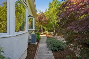 19689 Northampton Dr, Saratoga, CA 95070 - Photo 50
