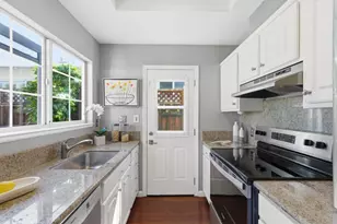 950 Cherry St, San Carlos, CA 94070 - Photo 4