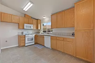 2344 Siena Ct, Merced, CA 95341 - Photo 12