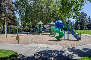 1055 Mitchell Ct, Campbell, CA 95128 - Photo 32