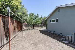 1055 Mitchell Ct, Campbell, CA 95128 - Photo 24
