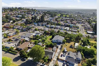 23051 &amp; 23051A Henry Ln, Hayward, CA 94541 - Photo 92