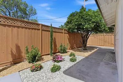 843 Hibiscus Ln, San Jose, CA 95117 - Photo 34