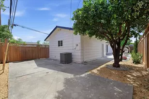 843 Hibiscus Ln, San Jose, CA 95117 - Photo 36