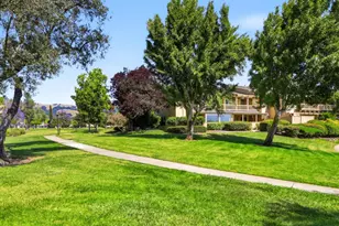 5058 Cribari Vale, San Jose, CA 95135 - Photo 30