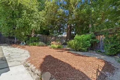 887 Loma Verde Ave, Palo Alto, CA 94303 - Photo 22