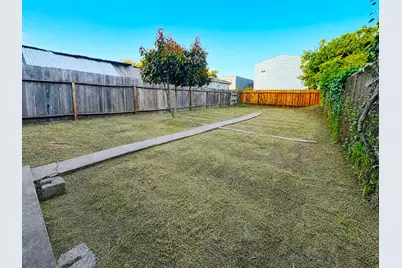 259 Brussels St, San Francisco, CA 94134 - Photo 32