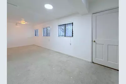 259 Brussels St, San Francisco, CA 94134 - Photo 24