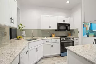 127 Shorebird Cir, Redwood City, CA 94065 - Photo 14