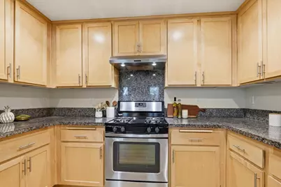 702 Elderberry Dr, Milpitas, CA 95035 - Photo 16