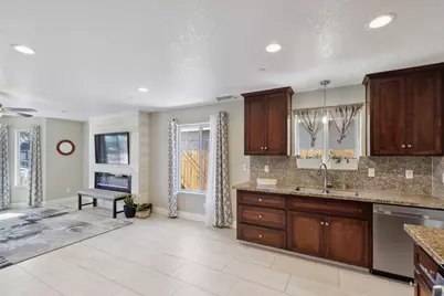 22356 Arnott Dr, Chowchilla, CA 93610 - Photo 8