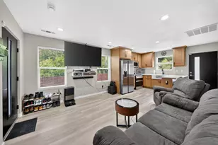919 Old Canyon Rd, Fremont, CA 94536 - Photo 32