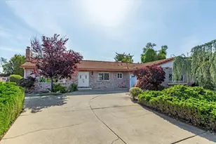 19875 Sea Gull Way, Saratoga, CA 95070 - Photo 2