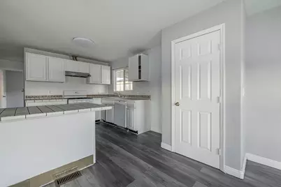 1 Appletree Ln 1, Hollister, CA 95023 - Photo 8