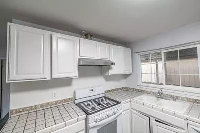 1 Appletree Ln 1, Hollister, CA 95023 - Photo 4