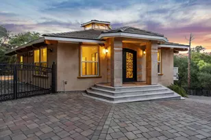 21220 Blue Hills Ln, Saratoga, CA 95070 - Photo 2