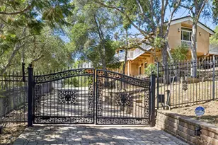 21220 Blue Hills Ln, Saratoga, CA 95070 - Photo 4