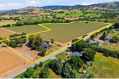 3115 Leavesley Rd, Gilroy, CA 95020 - Photo 4