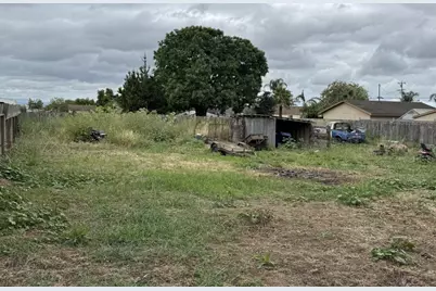 Address Not Disclosed, Salinas, CA 93906 - Photo 6
