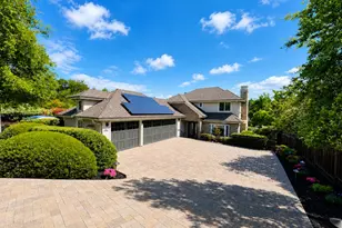496 Summit Dr, Redwood City, CA 94062 - Photo 1