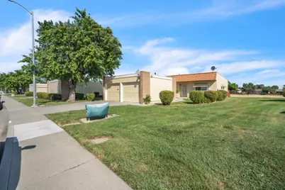 636 Yellowstone Dr, Vacaville, CA 95687 - Photo 24