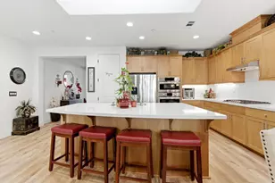 2041 Santoro Wy, Hollister, CA 95023 - Photo 2