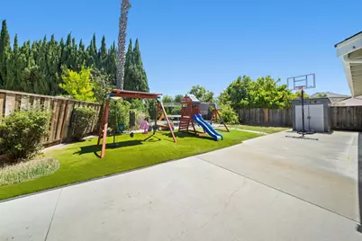 1255 Briarberry Ct, San Jose, CA 95131 - Photo 14