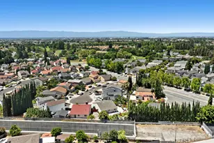 1255 Briarberry Ct, San Jose, CA 95131 - Photo 32