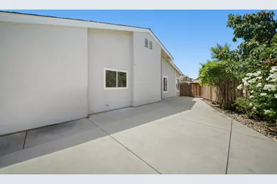 1255 Briarberry Ct, San Jose, CA 95131 - Photo 12