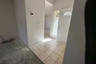 1385 Kelly Park Cir, Morgan Hill, CA 95037 - Photo 4