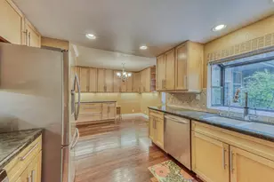 195 Del Monte Ln, Morgan Hill, CA 95037 - Photo 12