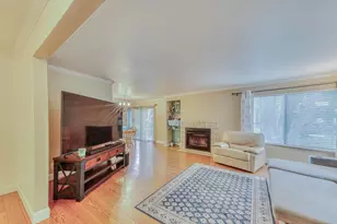 195 Del Monte Ln, Morgan Hill, CA 95037 - Photo 8