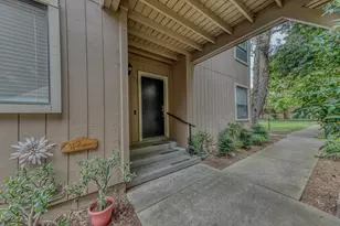 195 Del Monte Ln, Morgan Hill, CA 95037 - Photo 2