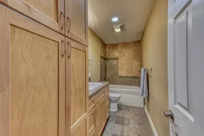 195 Del Monte Ln, Morgan Hill, CA 95037 - Photo 18